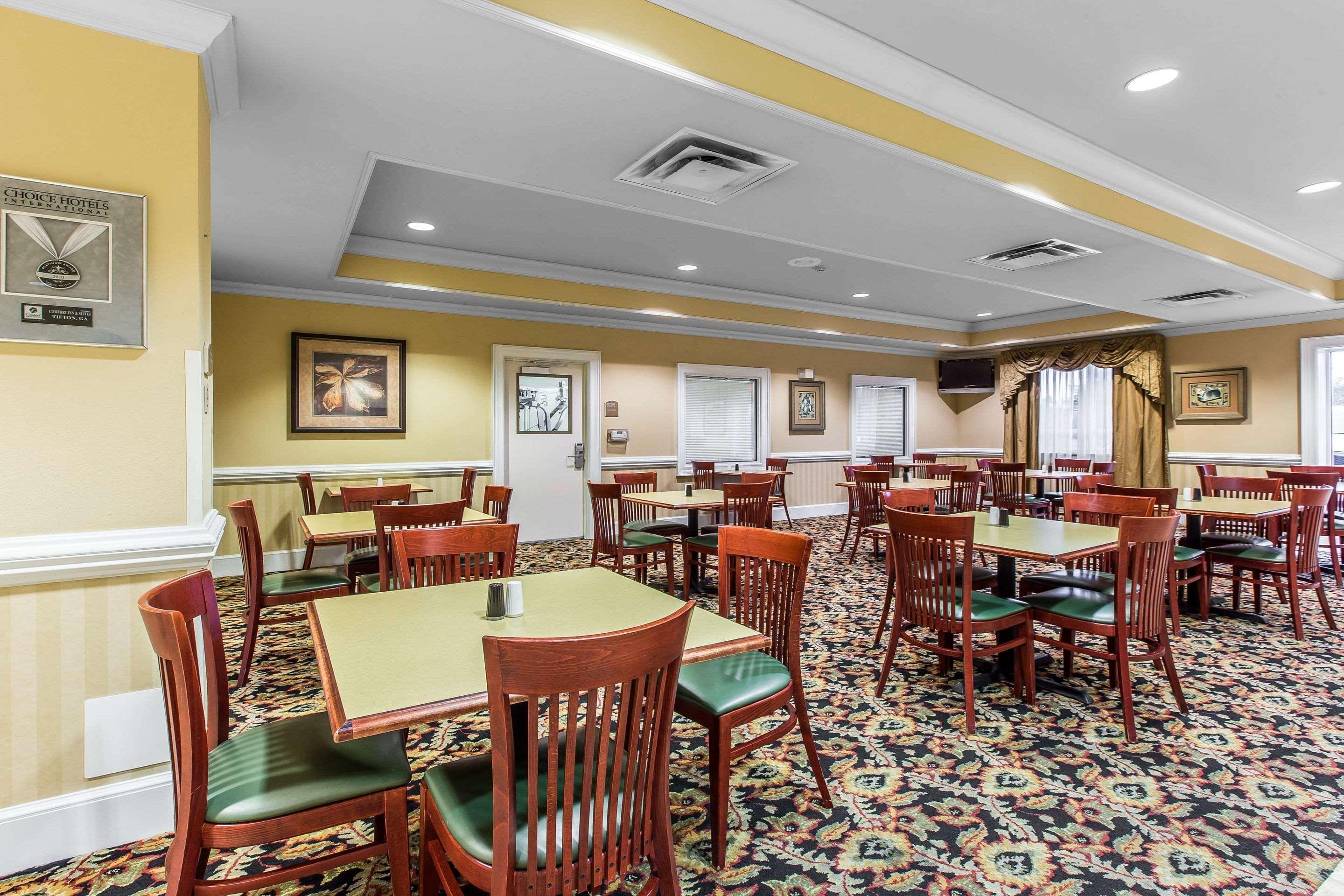 Comfort Inn & Suites Tifton Exterior foto